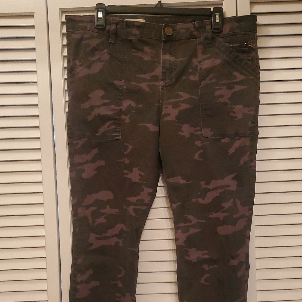Camouflage Utility Skinny Pants